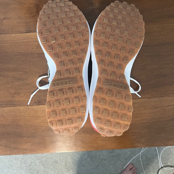 Nike Waffle Debut Running Shoe - Women's 9.5 - Leopard Print - Picture 5 of 7